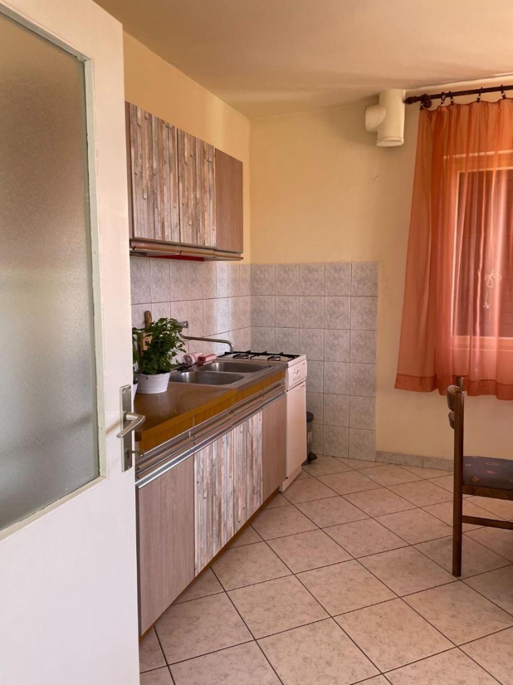Apartman Ivan - 60m From The Sea Ivan Dolac
