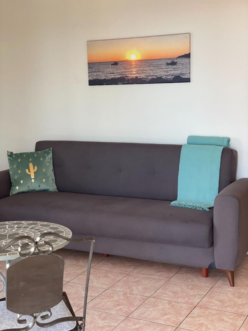 Apartman Ivan - 60m From The Sea Ivan Dolac